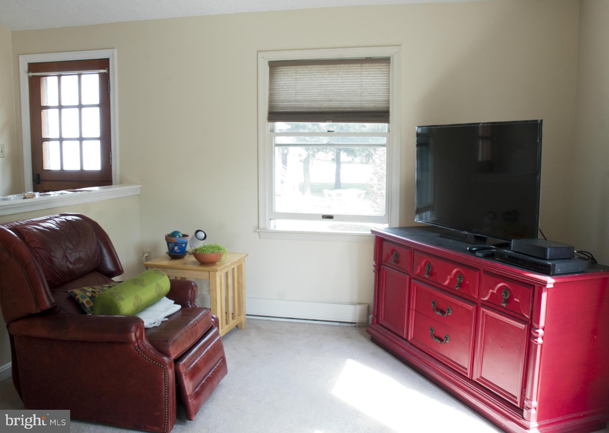 8953 Indian Springs Road Frederick, MD 21702 - Photo 10 of 23 Interior (General)