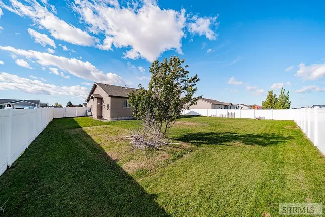 $380,000 | 2060 Roy Drive, Idaho Falls, ID 83401