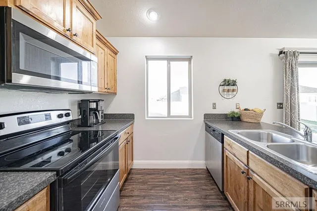 $380,000 | 2060 Roy Drive, Idaho Falls, ID 83401