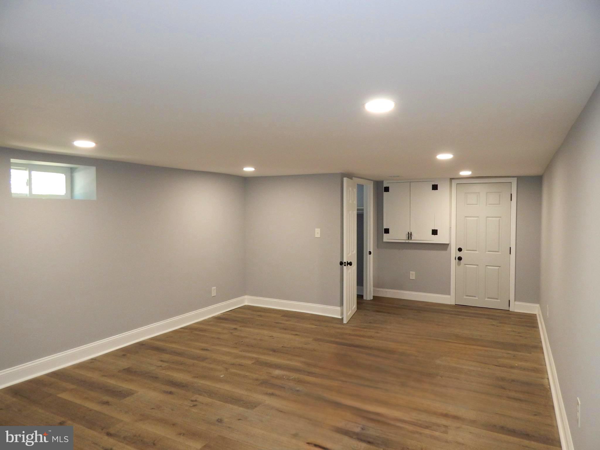 301 Cornwall Street Baltimore, MD 21224 - Photo 15 of 17