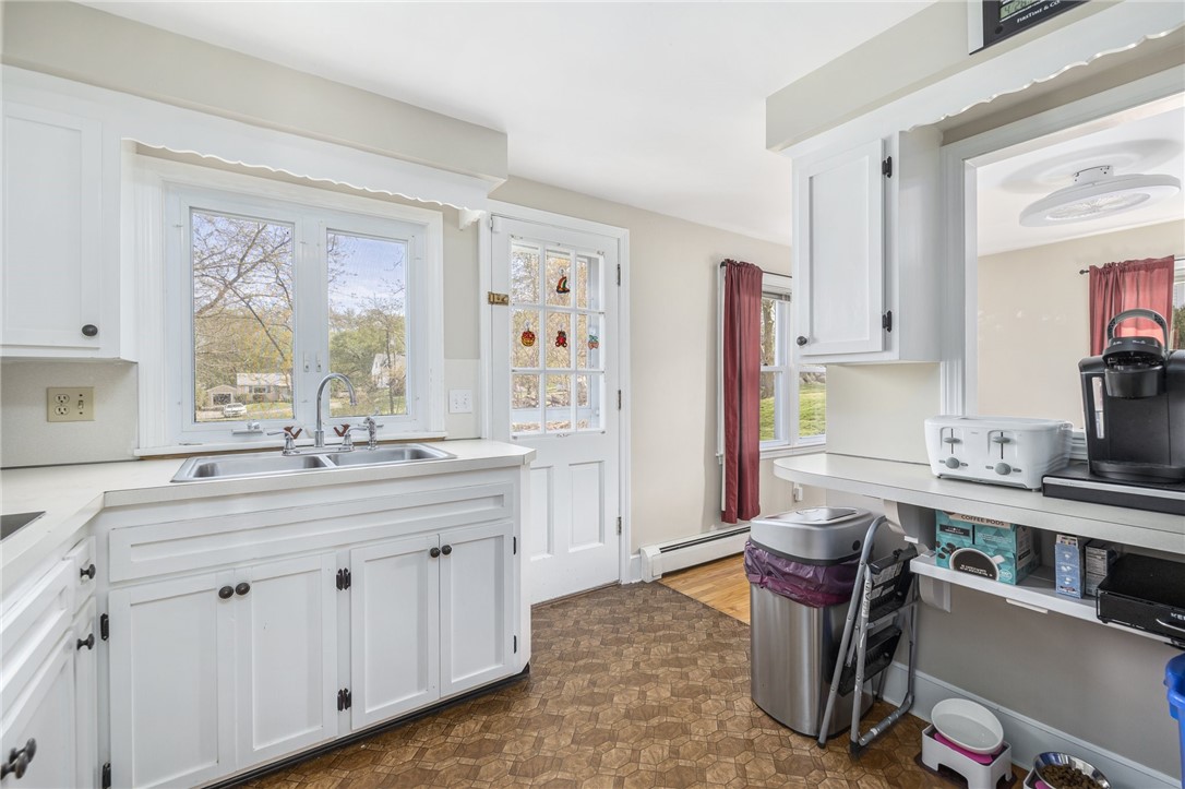 42 Mathew Road Tiverton, RI 02878 - Photo 13 of 37