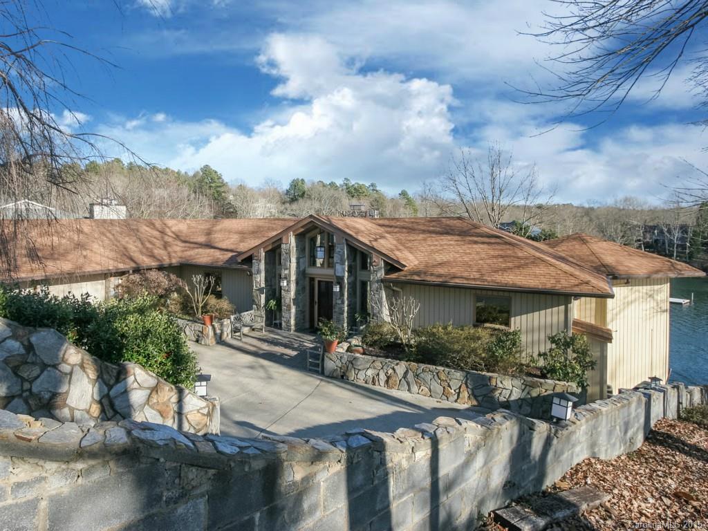 8015 Kiwi Point Tega Cay, SC 29708 - Photo 2 of 24