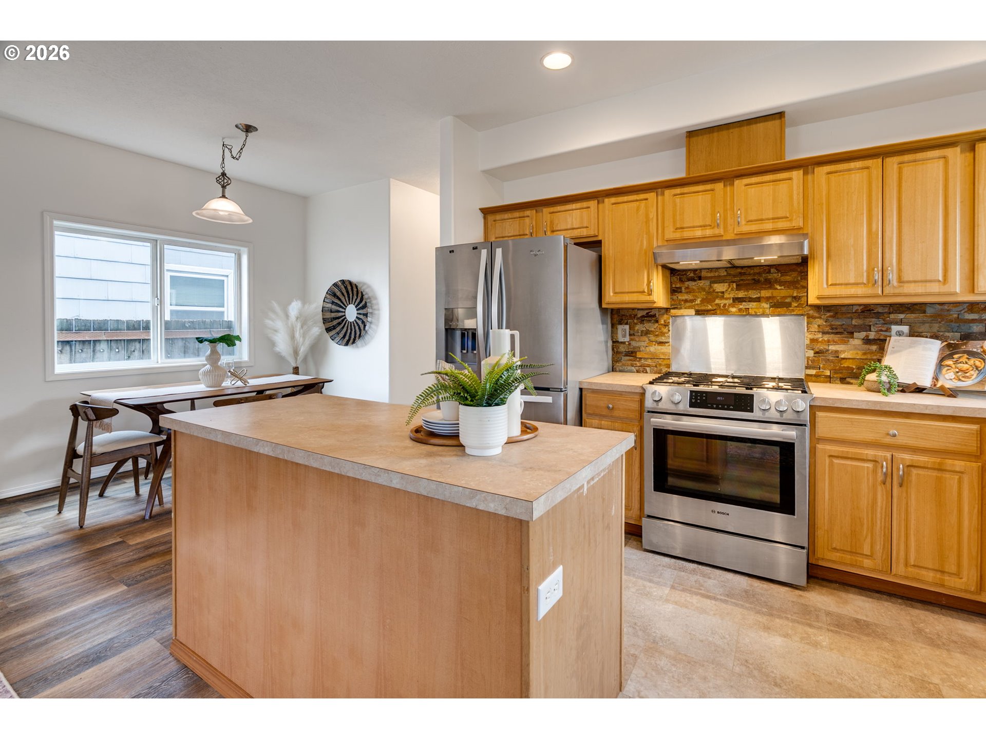 8029 Southeast Tolman Street Portland, OR 97206 - Photo 11 of 46