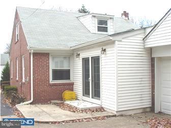 125 Schuyler Road Springfield, PA 19064 - Photo 3 of 11