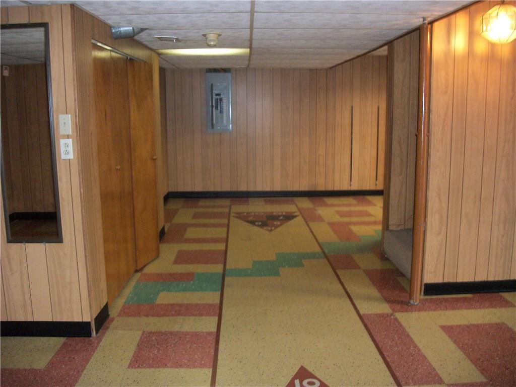 274 Coraopolis Road Coraopolis, PA 15108 - Photo 19 of 23 Gallery Image 19