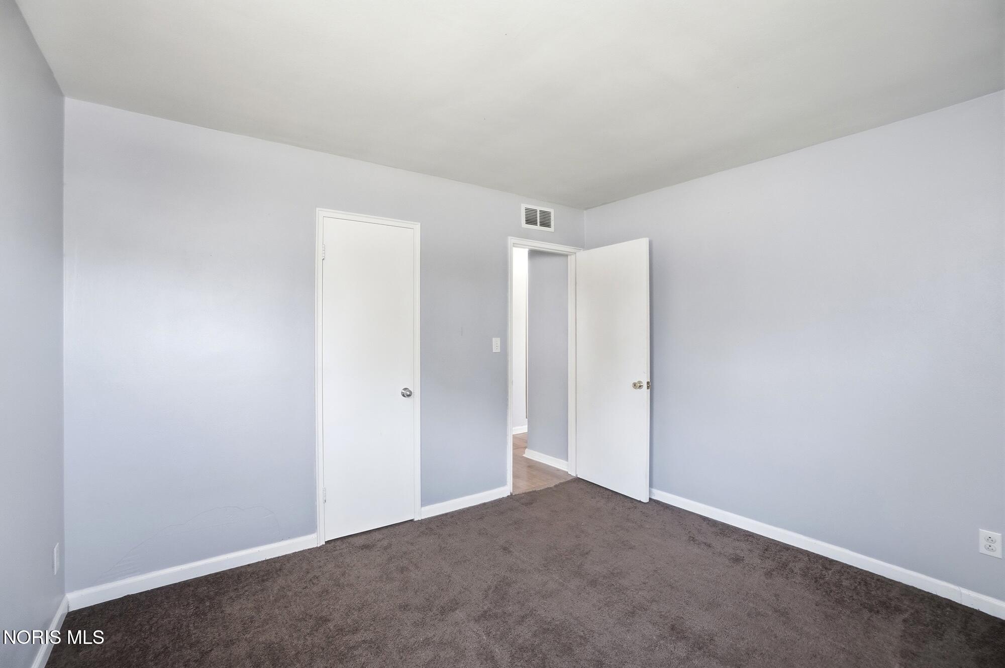 5129 Wissman Road Toledo, OH 43615 - Photo 16 of 34 079
