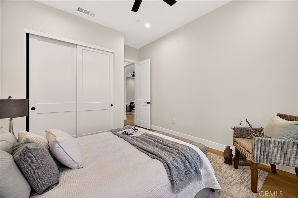 2210 Thornburg Road Paradise, CA 95969 - Photo 39 of 75 a bedroom with a bed and a chair