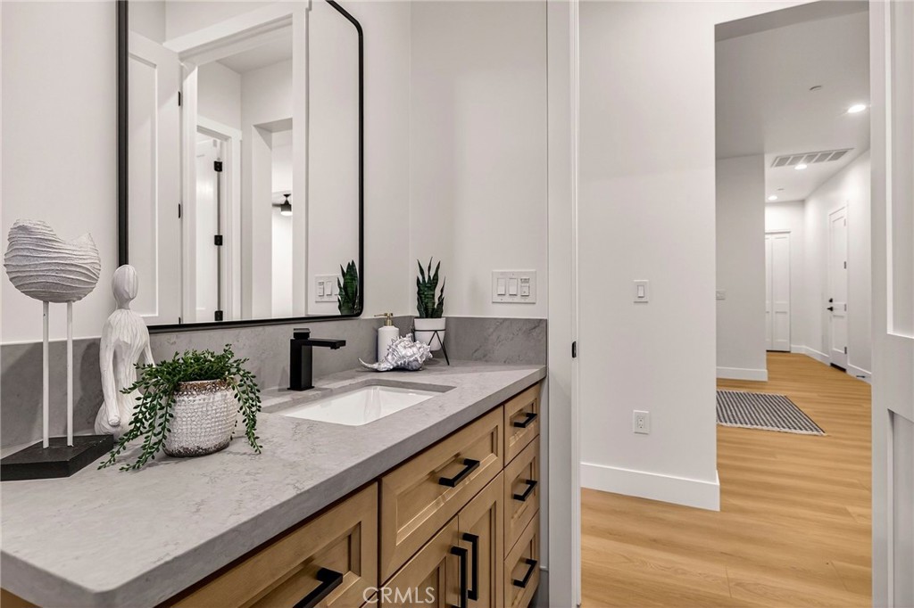 2210 Thornburg Road Paradise, CA 95969 - Photo 42 of 75 a bathroom with a sink and a mirror