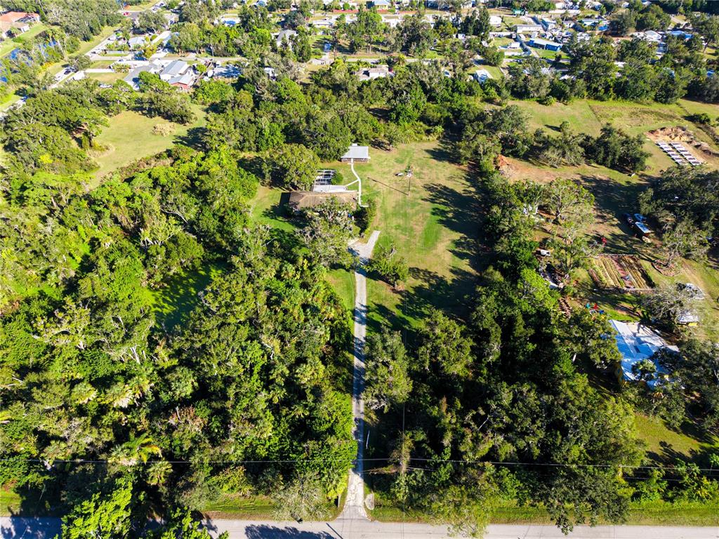 4855 Bliss Road Sarasota, FL 34233 - Photo 7 of 15 a view of a tree