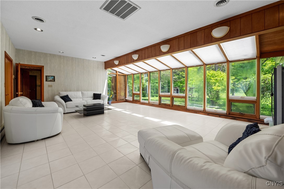 582 County Rte 25 Minetto, NY 13126 - Photo 11 of 48