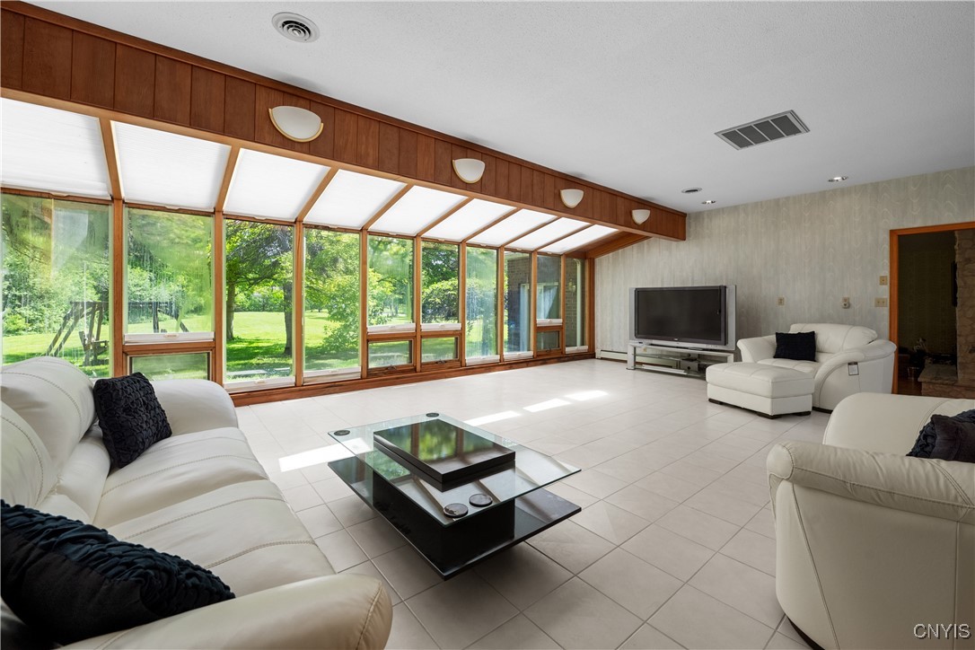 582 County Rte 25 Minetto, NY 13126 - Photo 12 of 48