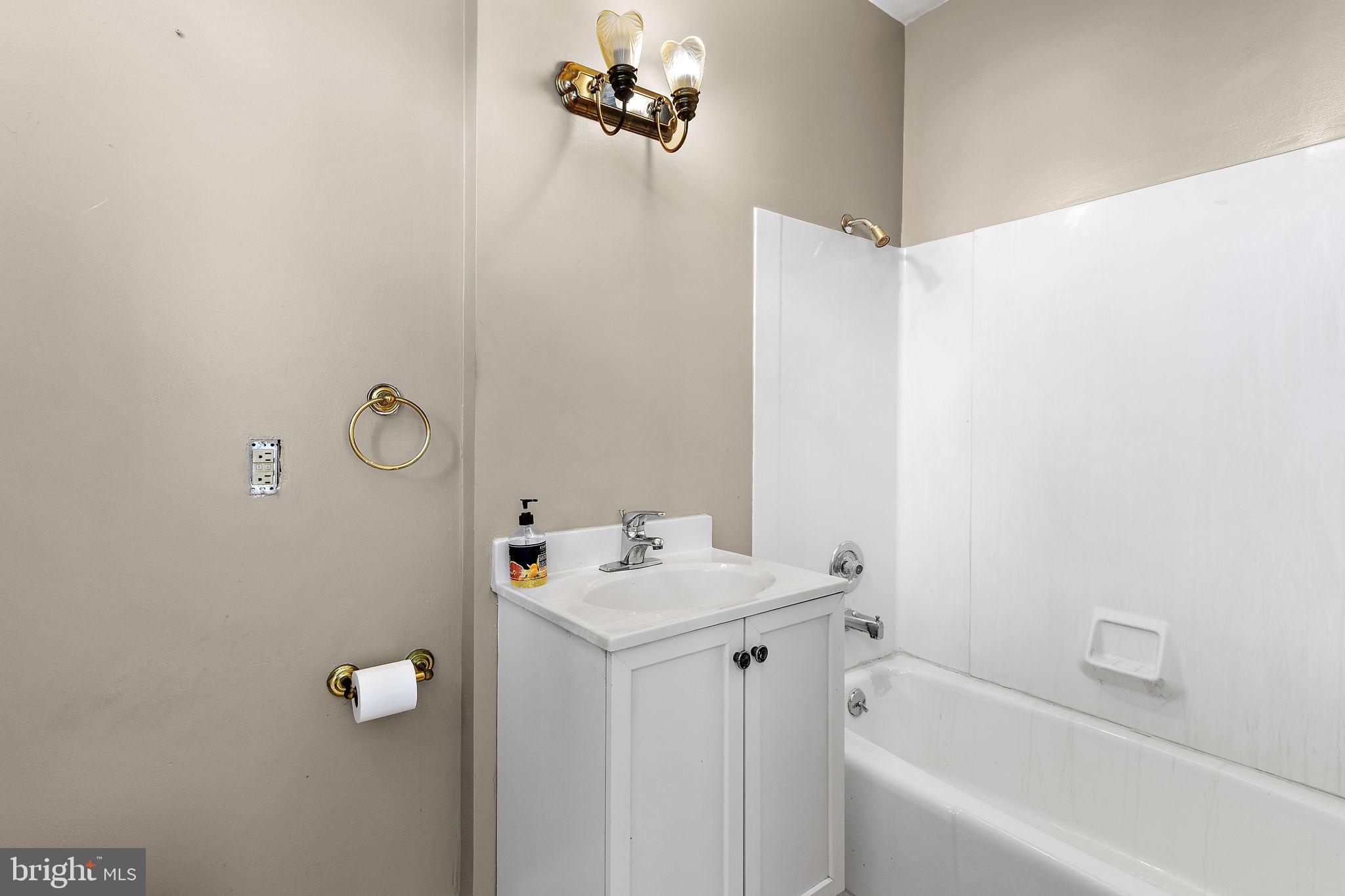 3902 Canterbury Road, Unit 3A Baltimore, MD 21218 - Photo 24 of 32 Gallery Image 24