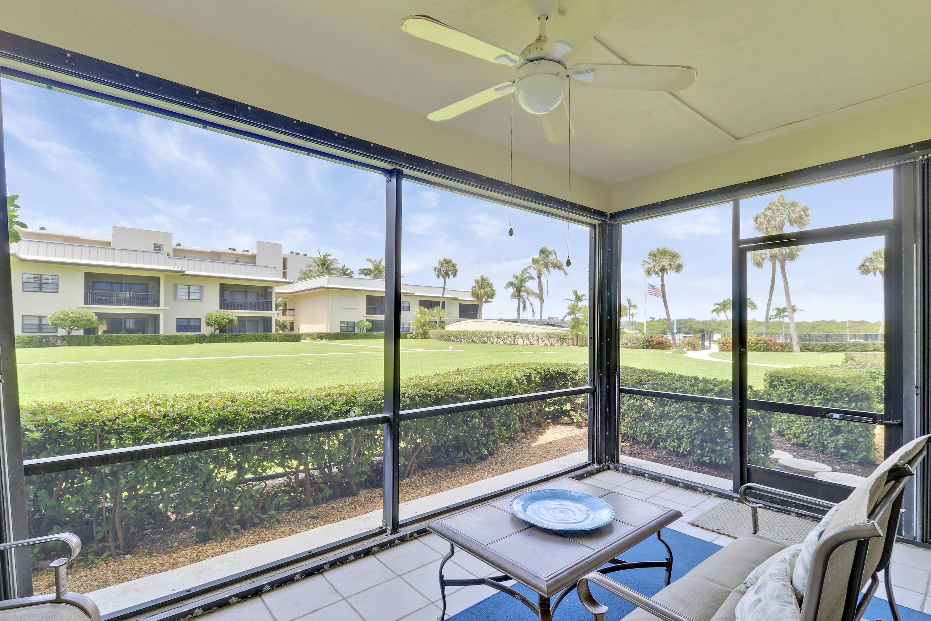 375 South Beach Road, Unit 102B Jupiter, FL 33469 - Photo 23 of 31 Patio