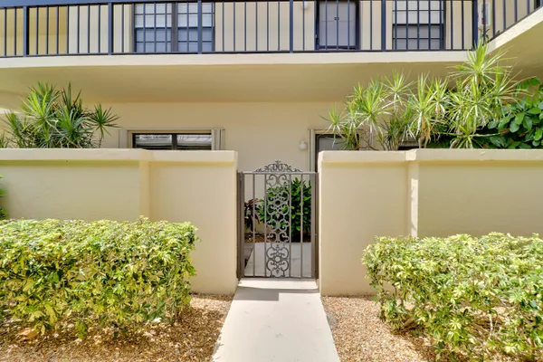 $3,500 | 375 South Beach Road, Unit 102B, Jupiter, FL 33469