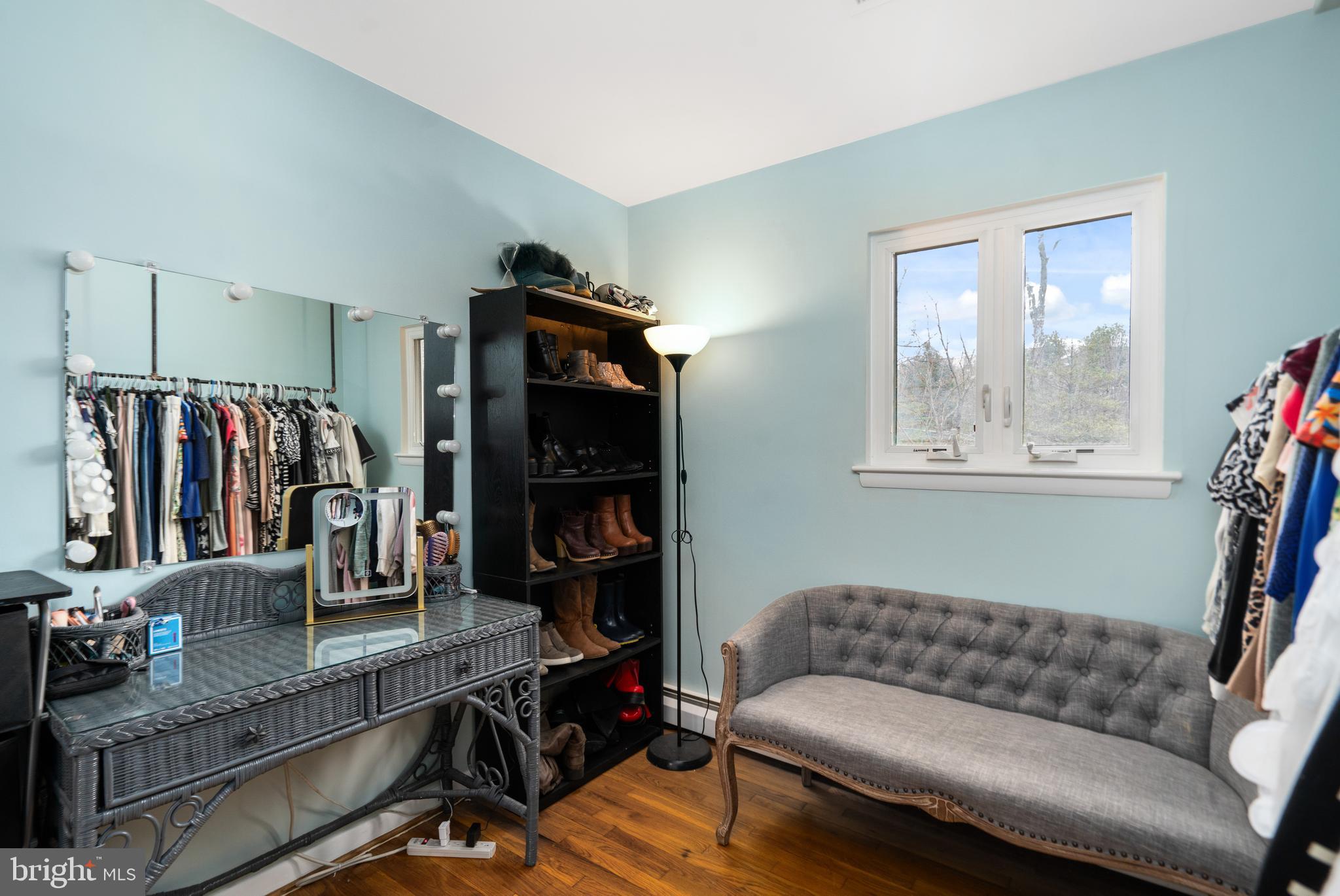 3605 Hoffman Mill Road Hampstead, MD 21074 - Photo 28 of 43 a living room with furniture and a window