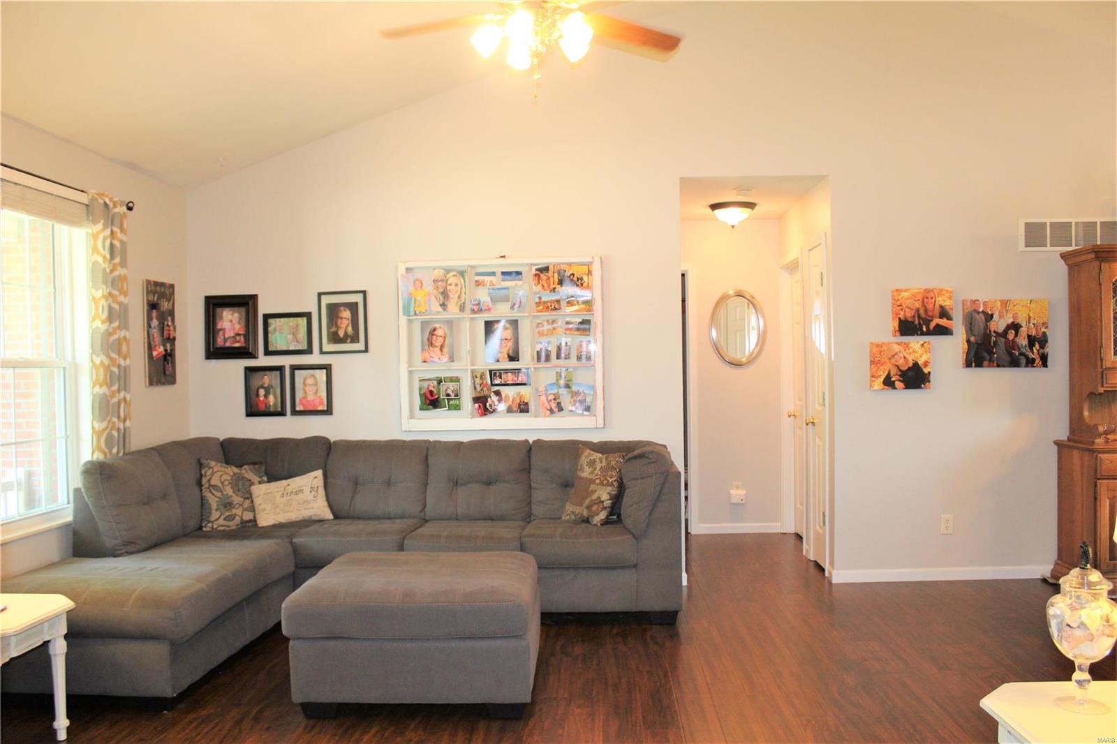 416 Hartmann Lane Waterloo, IL 62298 - Photo 26 of 98 Gallery Image 26