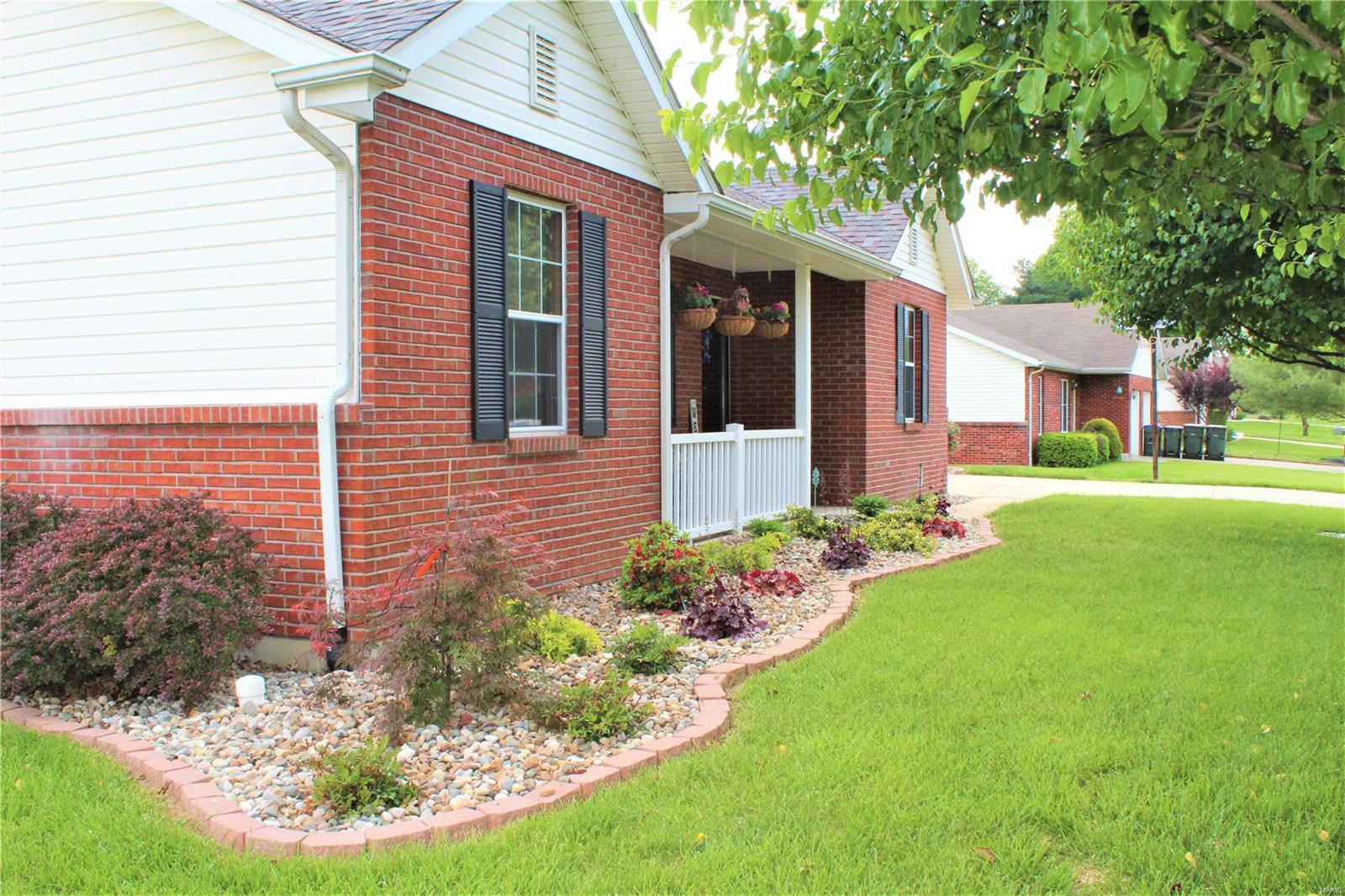 416 Hartmann Lane Waterloo, IL 62298 - Photo 9 of 98 Gallery Image 9