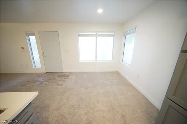 $1,340 | 5710 East Tropicana Avenue, Unit 2028, Las Vegas, NV 89122