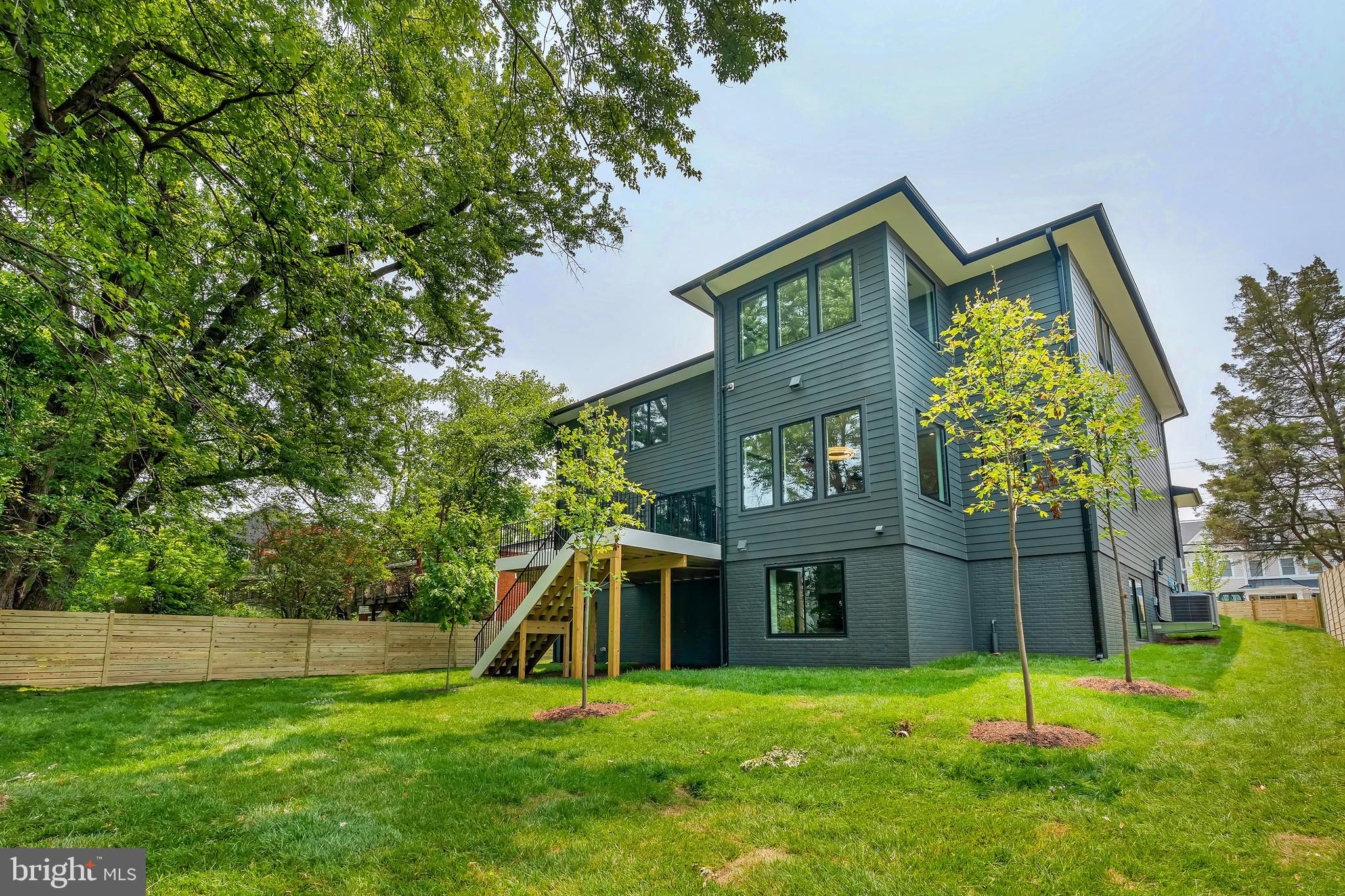 6800 Old Chesterbrook Road McLean, VA 22101 - Photo 44 of 44 a view of a house with a backyard