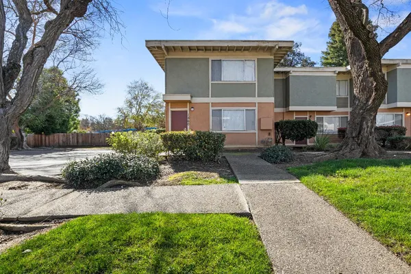 $460,000 | 1560 Drake Drive, Davis, CA 95616
