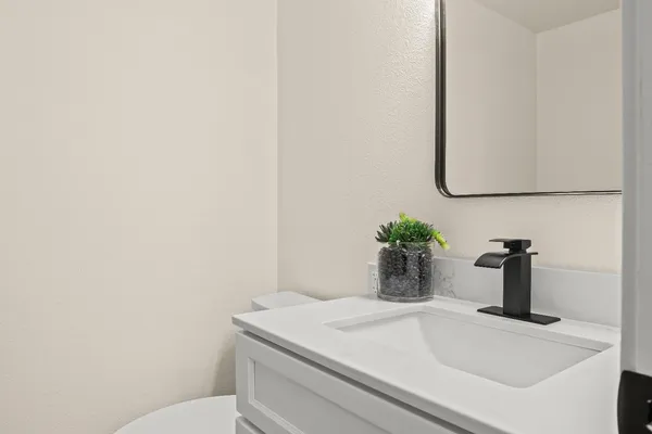 $460,000 | 1560 Drake Drive, Davis, CA 95616