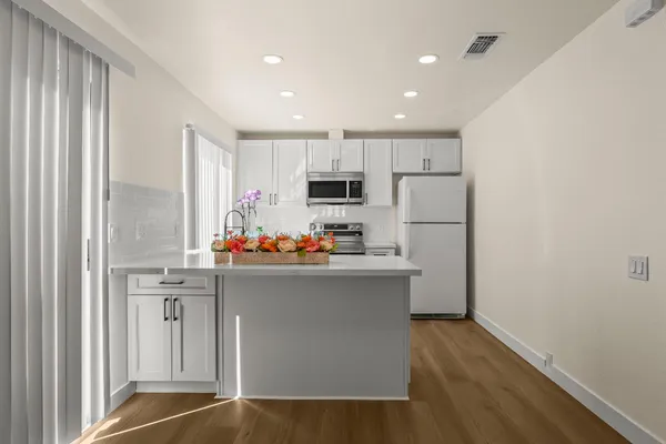 $460,000 | 1560 Drake Drive, Davis, CA 95616