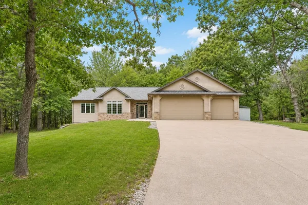 $849,777 | E10085 West Buck, Reedsburg, WI 53959