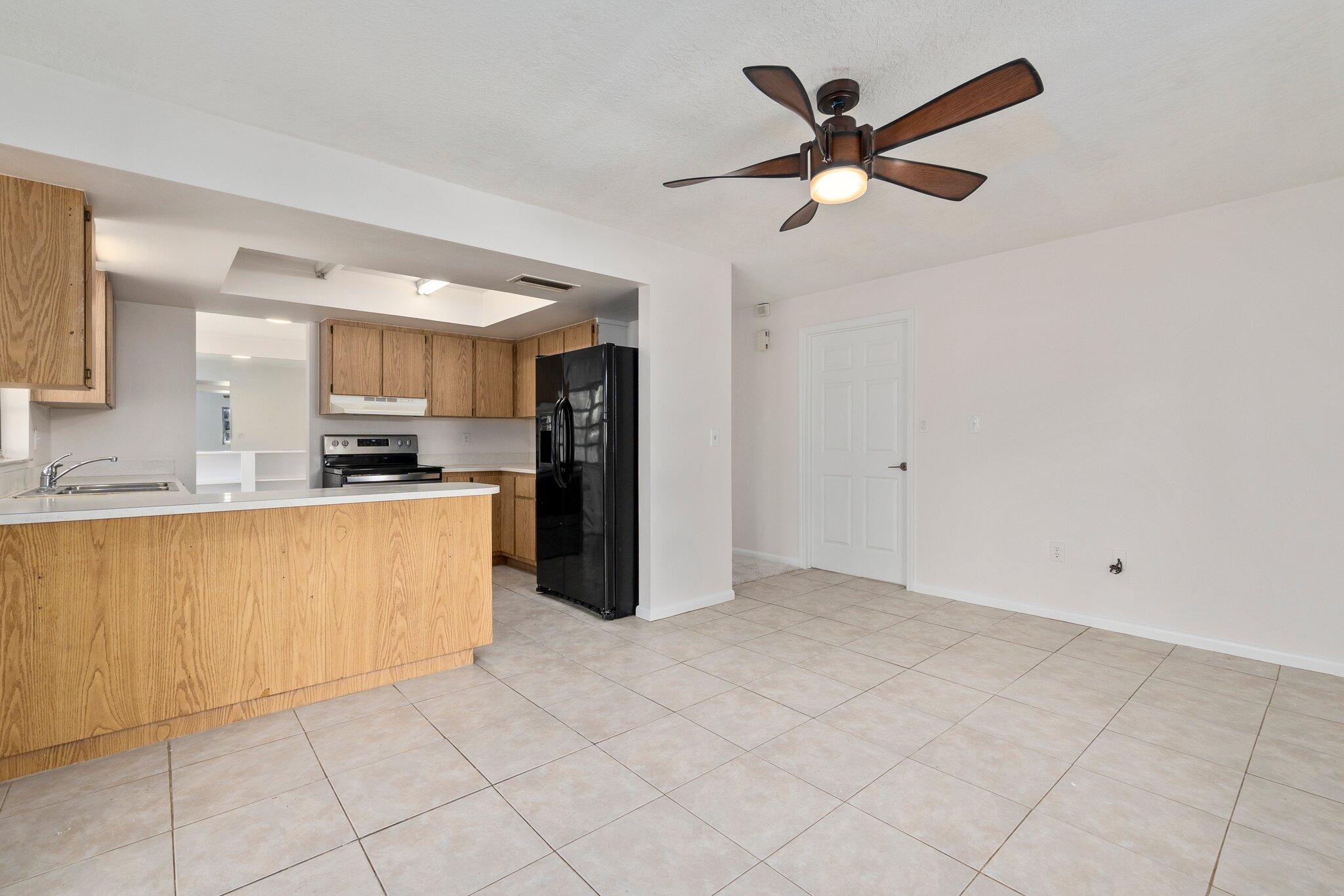 7504 Hibiscus Road Fort Pierce, FL 34951 - Photo 11 of 50 11-web-or-mls-DSC08254