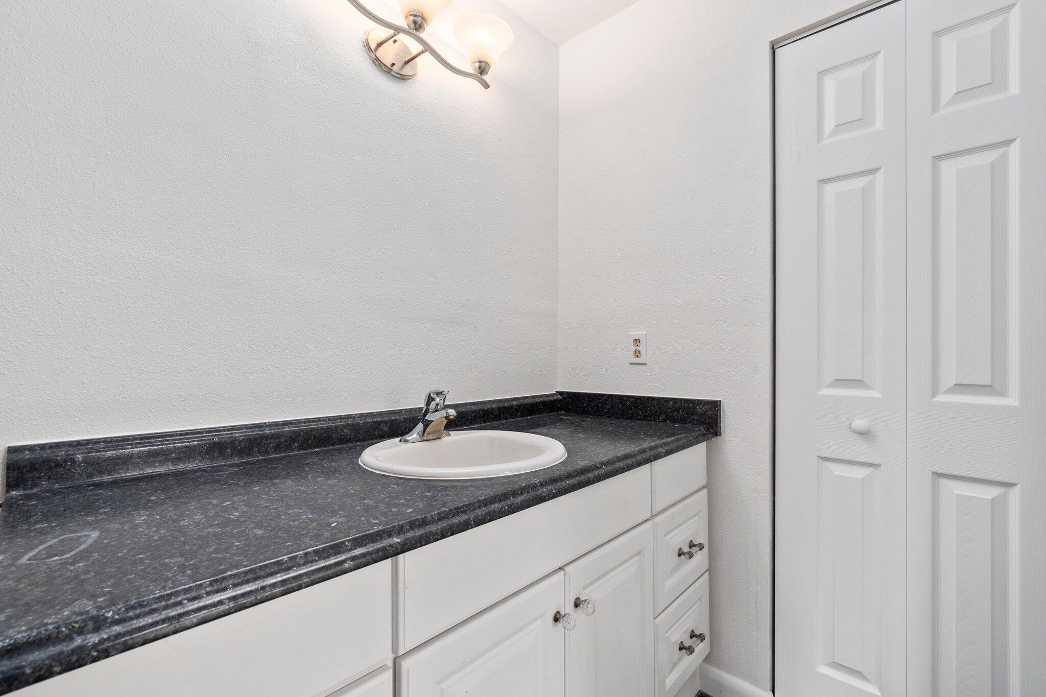 7504 Hibiscus Road Fort Pierce, FL 34951 - Photo 20 of 50 20-web-or-mls-DSC08218