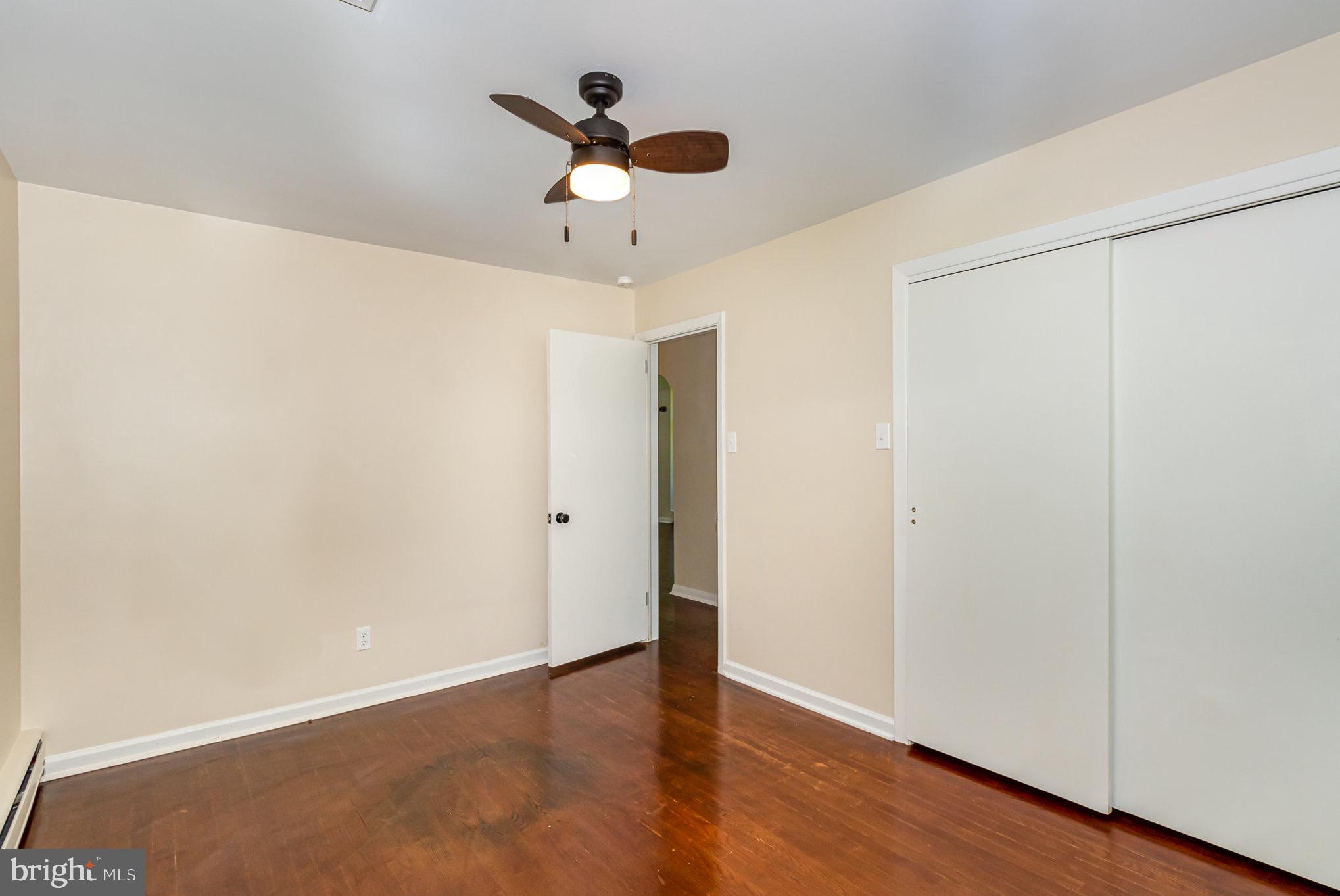 6695 Jonestown Road Harrisburg, PA 17112 - Photo 22 of 38 3rd Bedroom