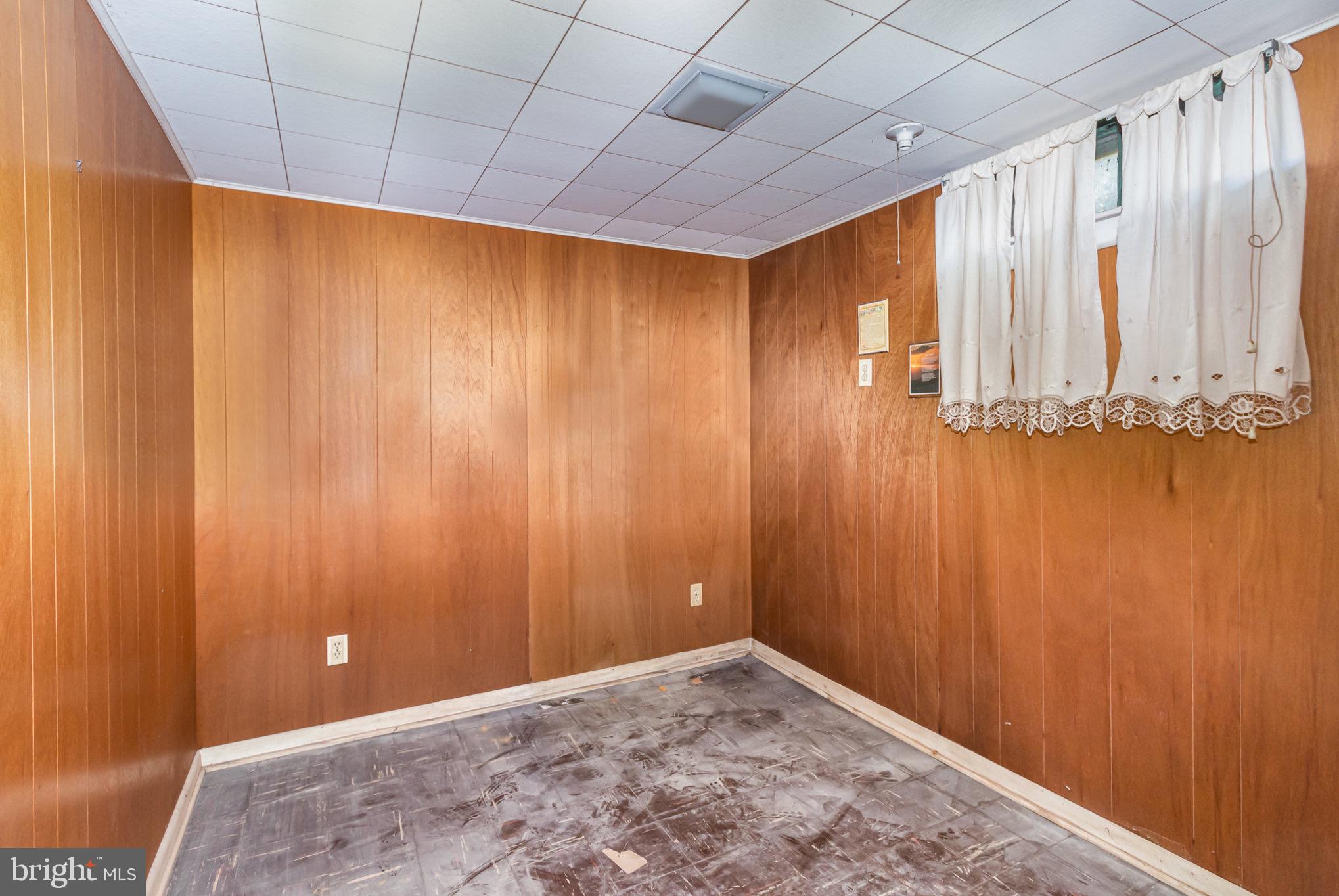 6695 Jonestown Road Harrisburg, PA 17112 - Photo 27 of 38 Room in Basement