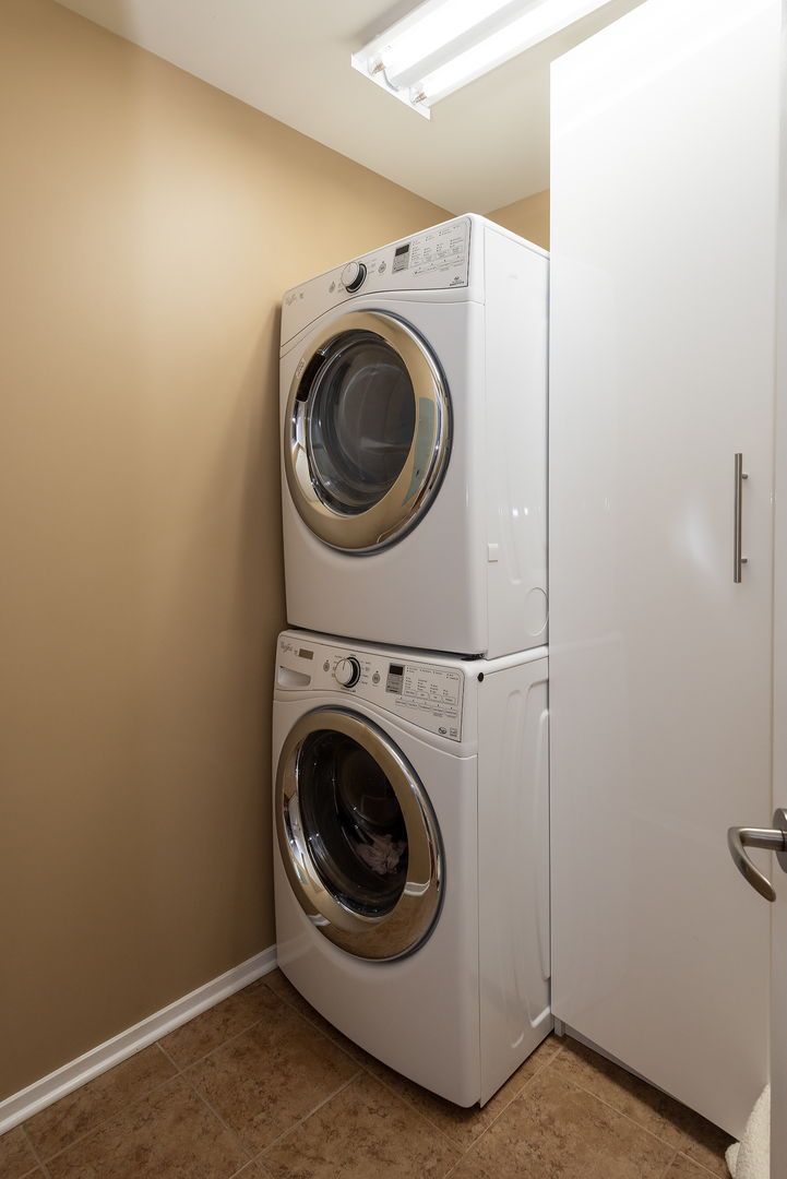 310 South Michigan Avenue, Unit 1908 Chicago, IL 60604 - Photo 10 of 15