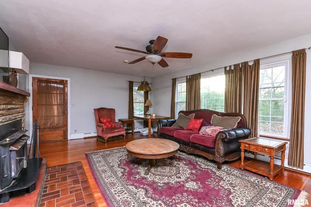 $216,500 | 4426 North Wilco Drive, Peoria, IL 61615