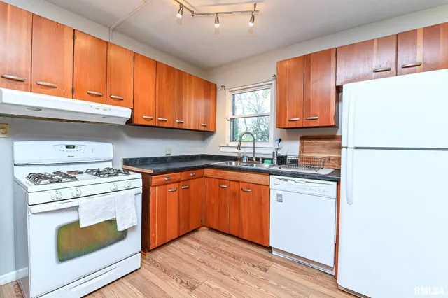 $216,500 | 4426 North Wilco Drive, Peoria, IL 61615