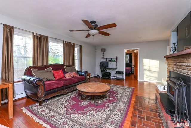 $216,500 | 4426 North Wilco Drive, Peoria, IL 61615