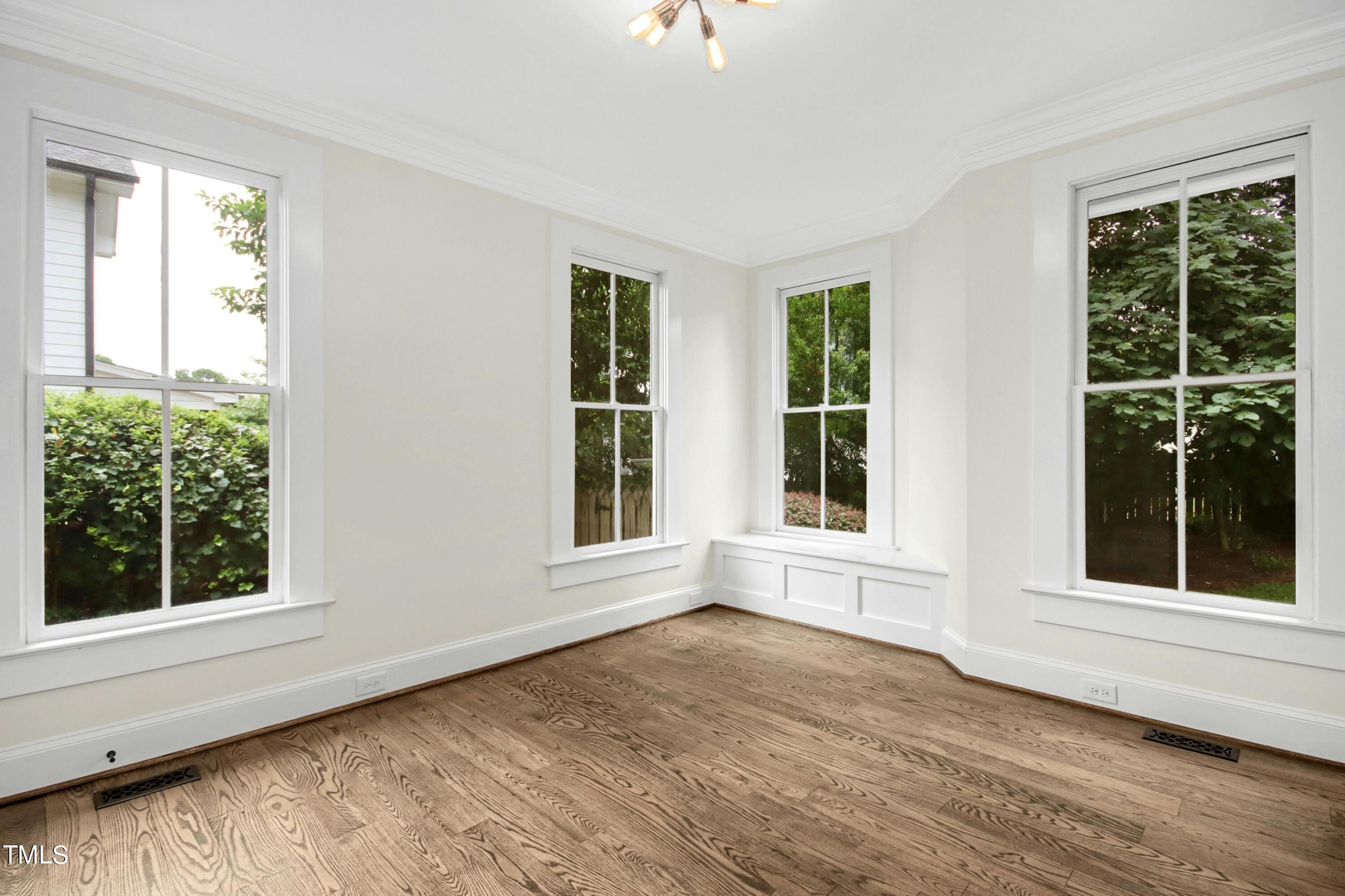 512 Peebles Street Raleigh, NC 27608 - Photo 20 of 45 021-469391-512_Peebles_Street_IMG_2598_H