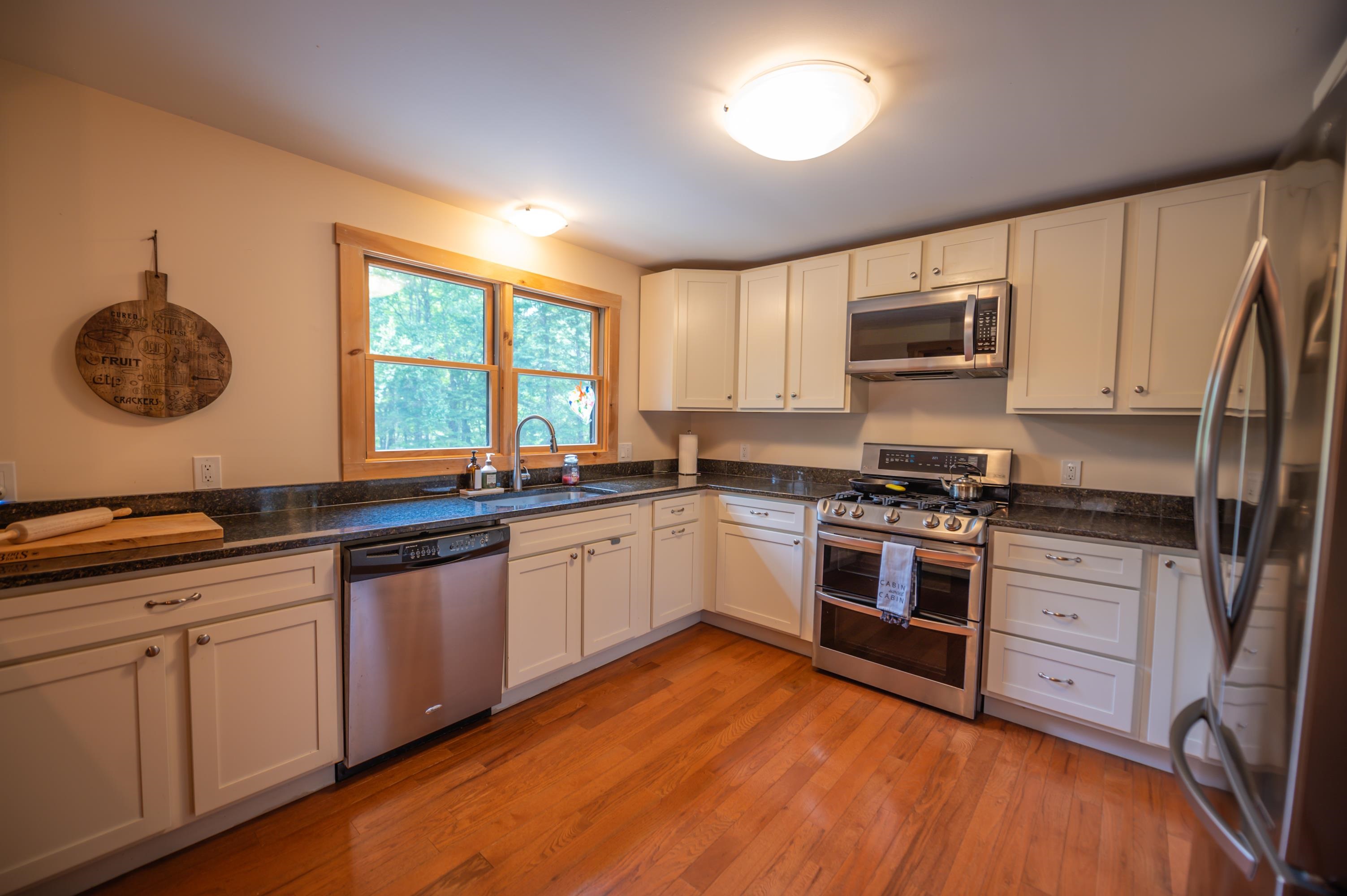 104 Radar Road Wilmington, VT 05363 - Photo 3 of 35