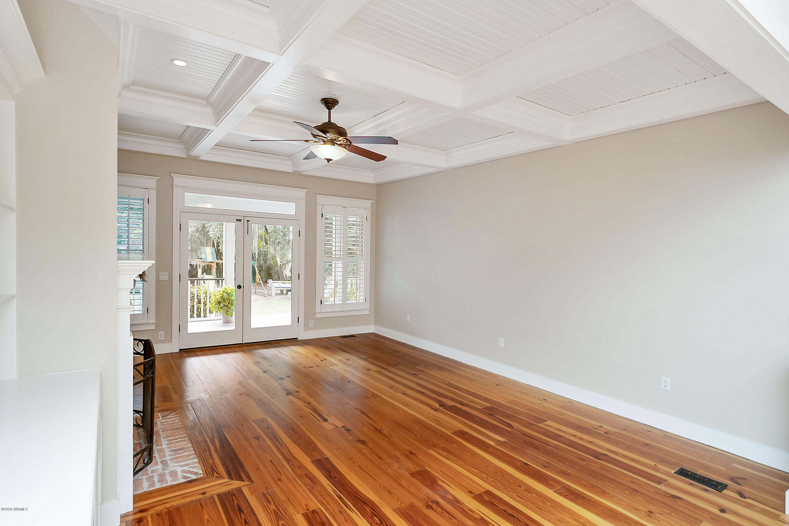 122 Willow Point Road Beaufort, SC 29906 - Photo 8 of 47 DSC07990-SMALL