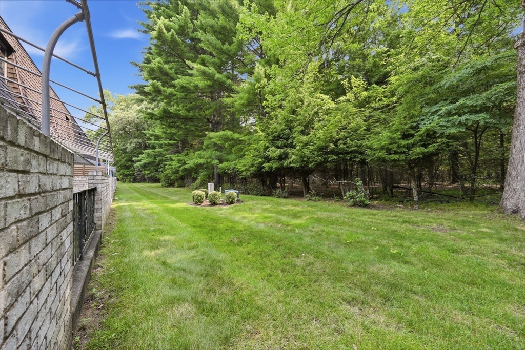 155 Porter Lake Drive, Unit 155 Springfield, MA 01106 - Photo 31 of 36
