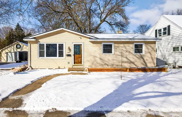 $230,000 | 1623 South Jefferson Street, Appleton, WI 54915