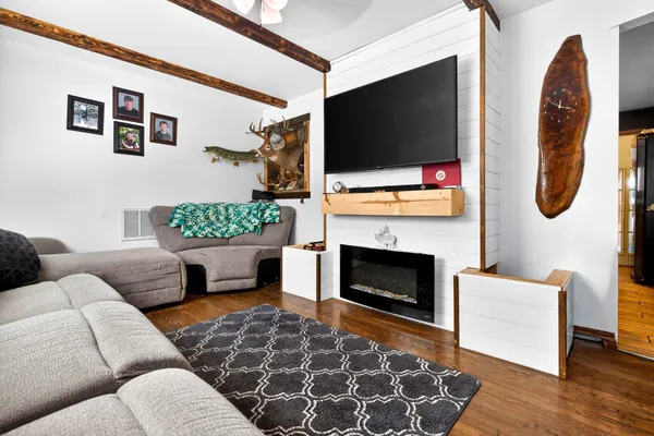 $230,000 | 1623 South Jefferson Street, Appleton, WI 54915