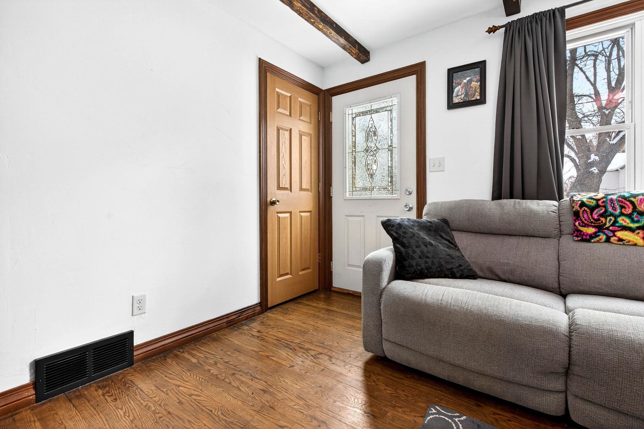 1623 South Jefferson Street Appleton, WI 54915 - Photo 6 of 26