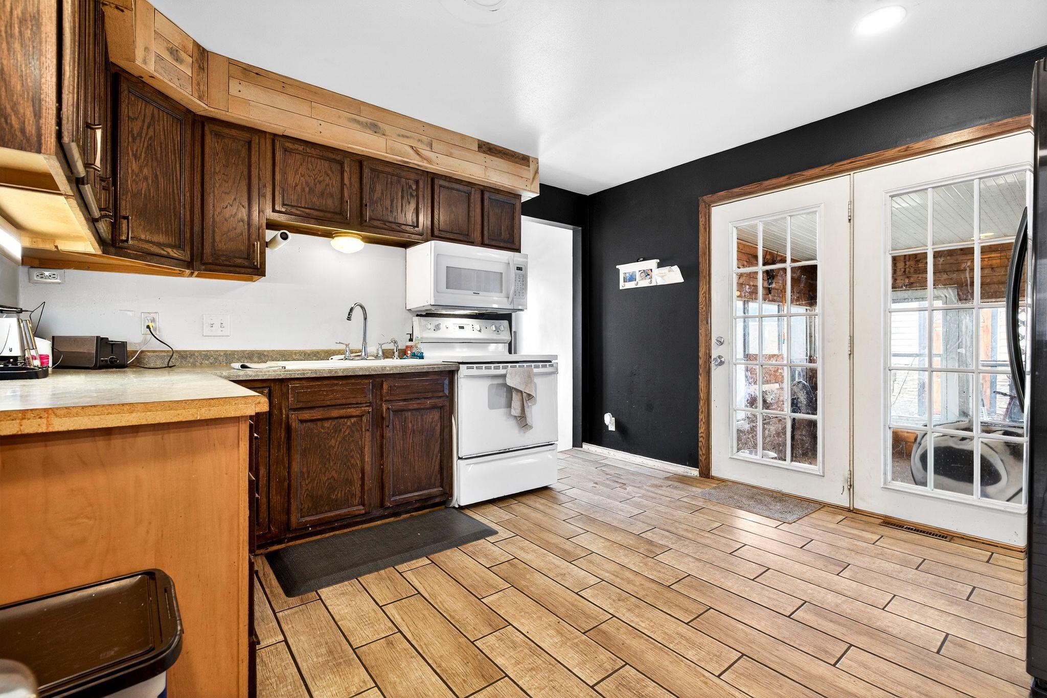 1623 South Jefferson Street Appleton, WI 54915 - Photo 8 of 26