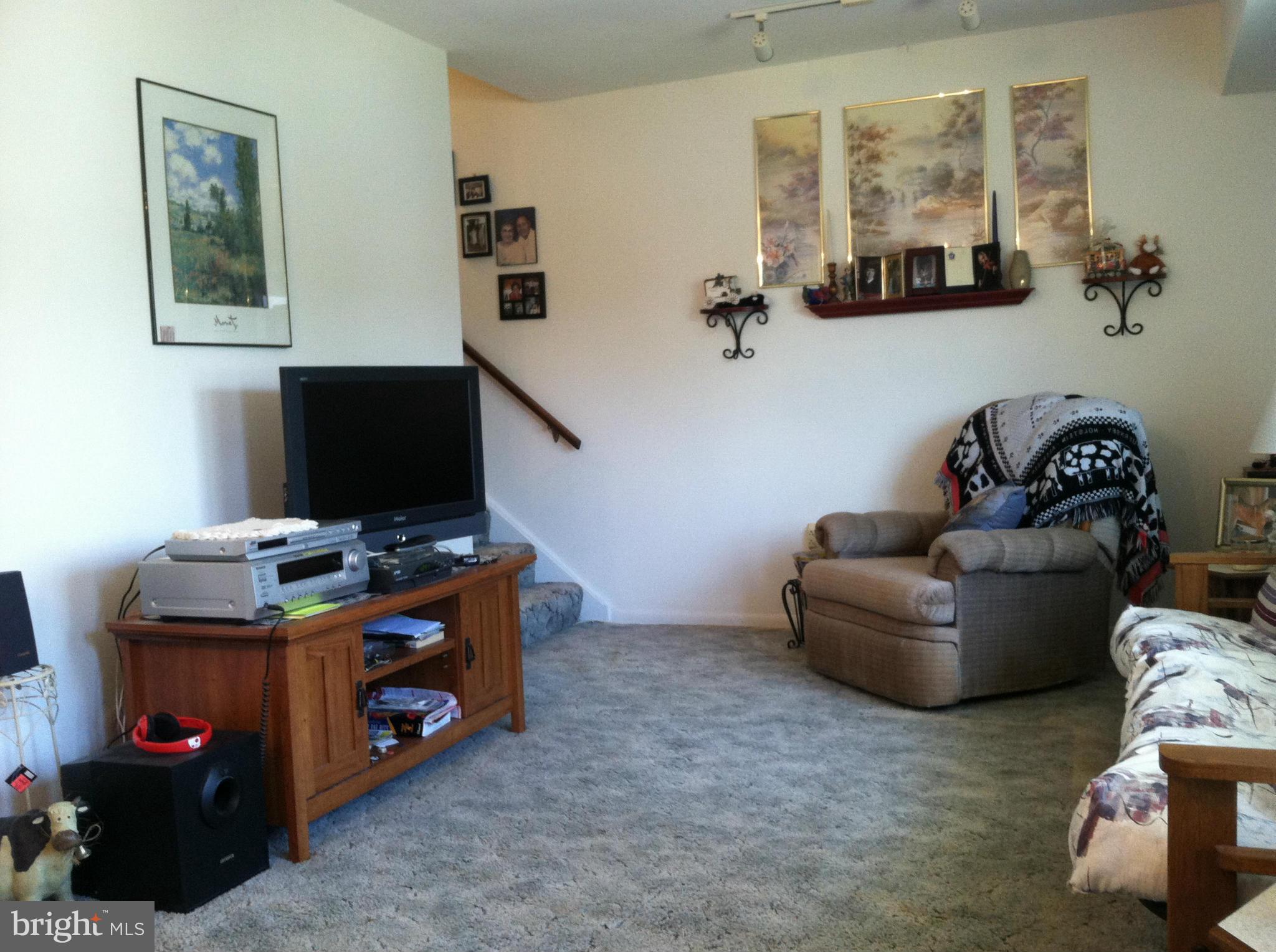 9175 Hitching Post Lane, Unit E Laurel, MD 20723 - Photo 6 of 15 Living Room