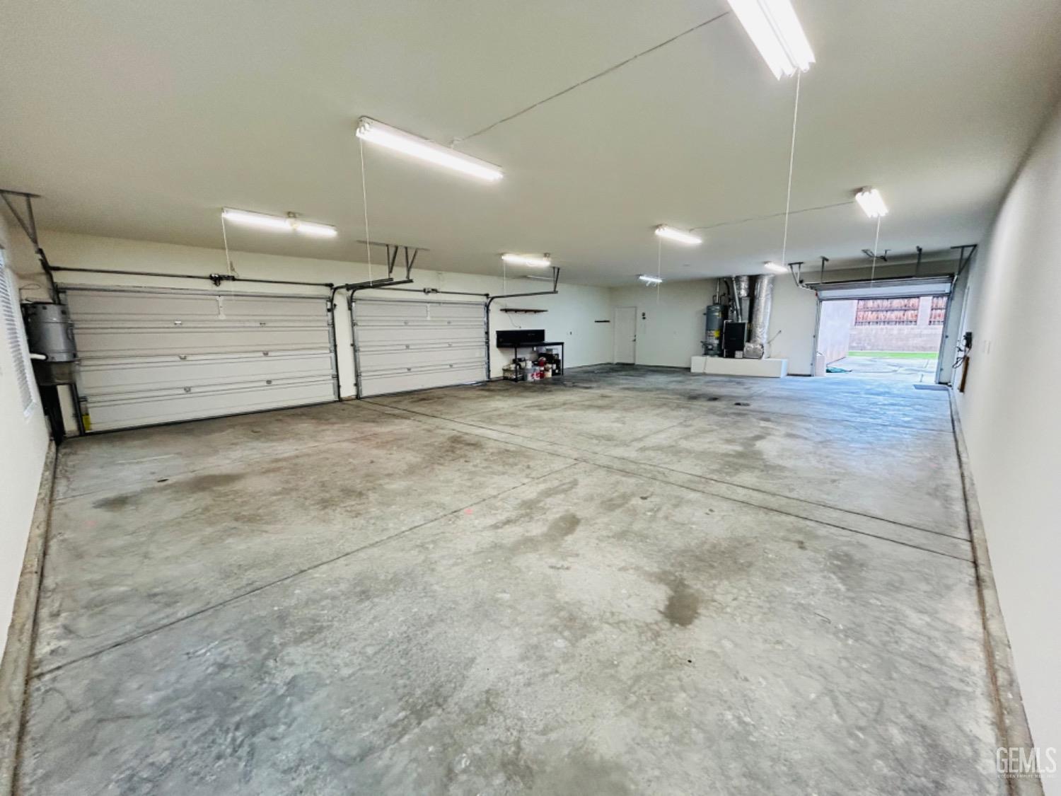 Undisclosed Address Taft, CA 93268 - Photo 10 of 27 a view of an empty room