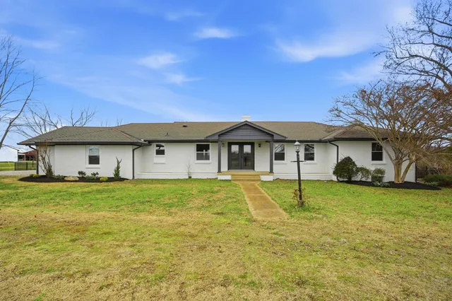 $749,000 | 5654 Borthick Road, Springfield, TN 37172