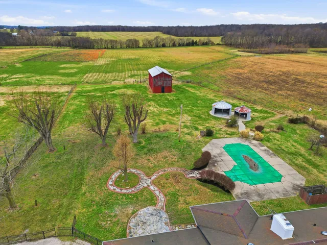 $749,000 | 5654 Borthick Road, Springfield, TN 37172