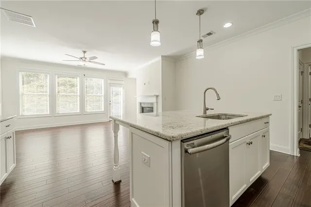 $685,000 | 1040 Peyton View Court, Alpharetta, GA 30004