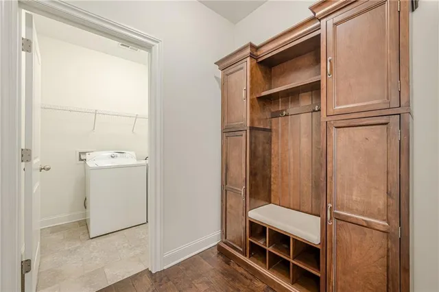 $685,000 | 1040 Peyton View Court, Alpharetta, GA 30004