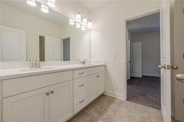 $685,000 | 1040 Peyton View Court, Alpharetta, GA 30004